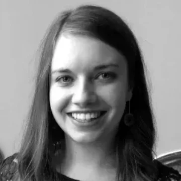 Sarah Stenlund headshot